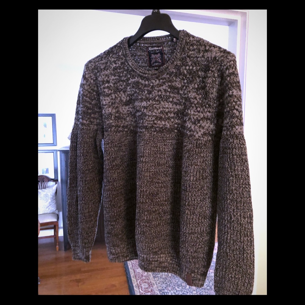 Black\Grey knit sweater with cuffed sleeves